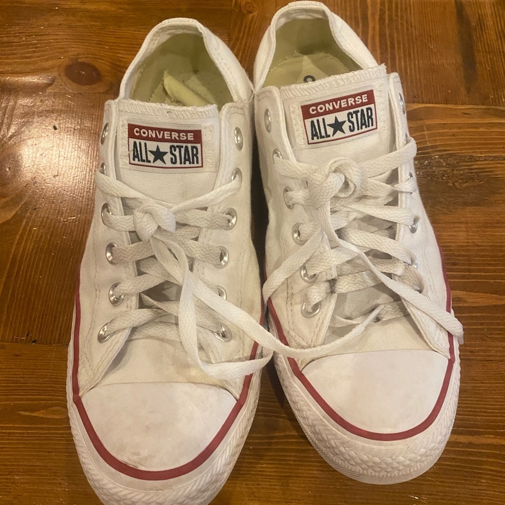 White Low Top Converse size 10
